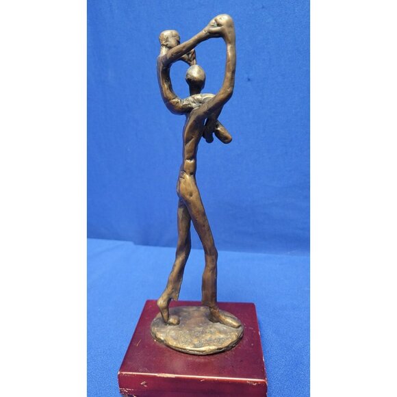 Vintage‎ Bronzeart Signed Bronze Father & Son Piggy Back Ride Statue! 3 - Picture 8 of 14